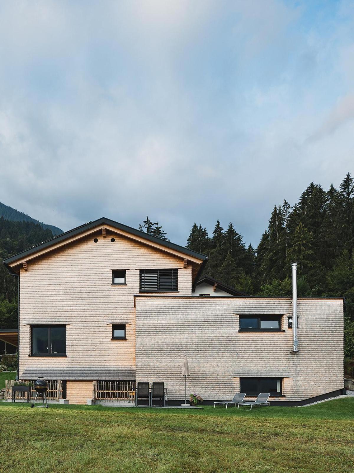 Apartment Aurelian Vandans Exterior photo